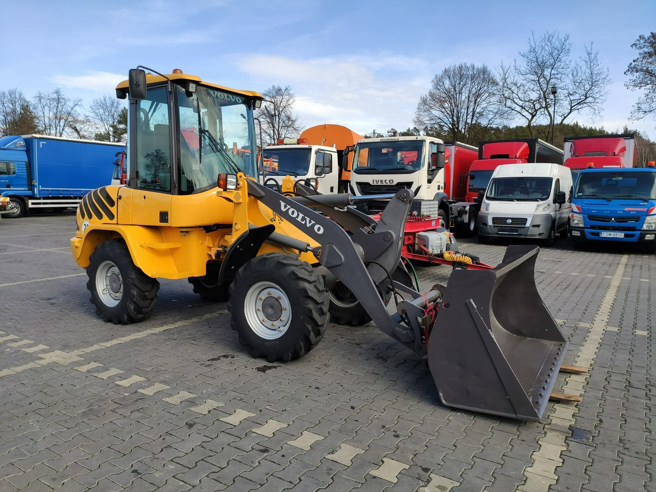 Volvo L30B Pro Unikat Stan Tylko 5380 mth - Kolový nakladač: obrázek 5 Volvo L30B Pro Unikat Stan Tylko 5380 mth - Kolový nakladač: obrázek 5