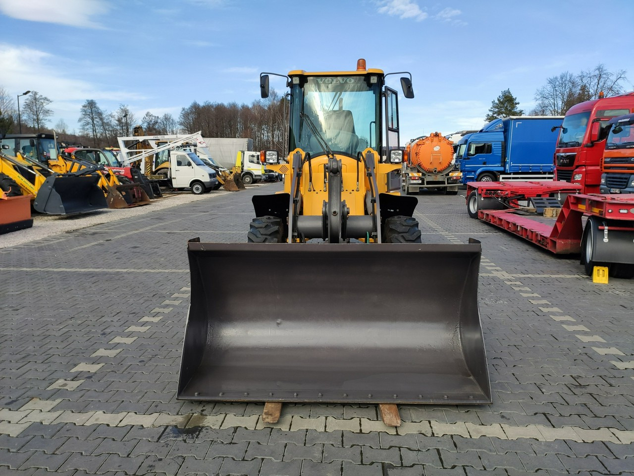 Volvo L30B Pro Unikat Stan Tylko 5380 mth - Kolový nakladač: obrázek 4 Volvo L30B Pro Unikat Stan Tylko 5380 mth - Kolový nakladač: obrázek 4