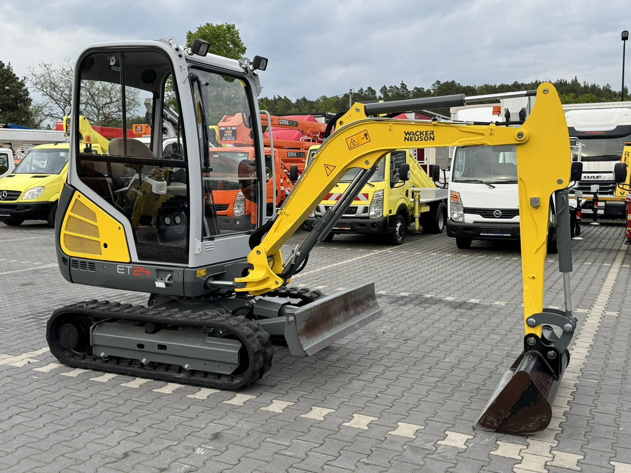 Wacker Neuson ET 24 Mało Używana Przepracowane tylko 800mth - Mini rýpadlo: obrázek 1 Wacker Neuson ET 24 Mało Używana Przepracowane tylko 800mth - Mini rýpadlo: obrázek 1