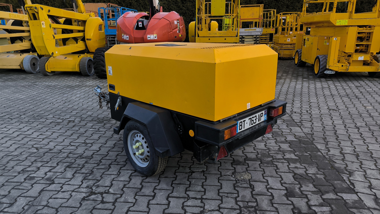 DOOSAN 731E - Mobilní kompresor: obrázek 1 DOOSAN 731E - Mobilní kompresor: obrázek 1