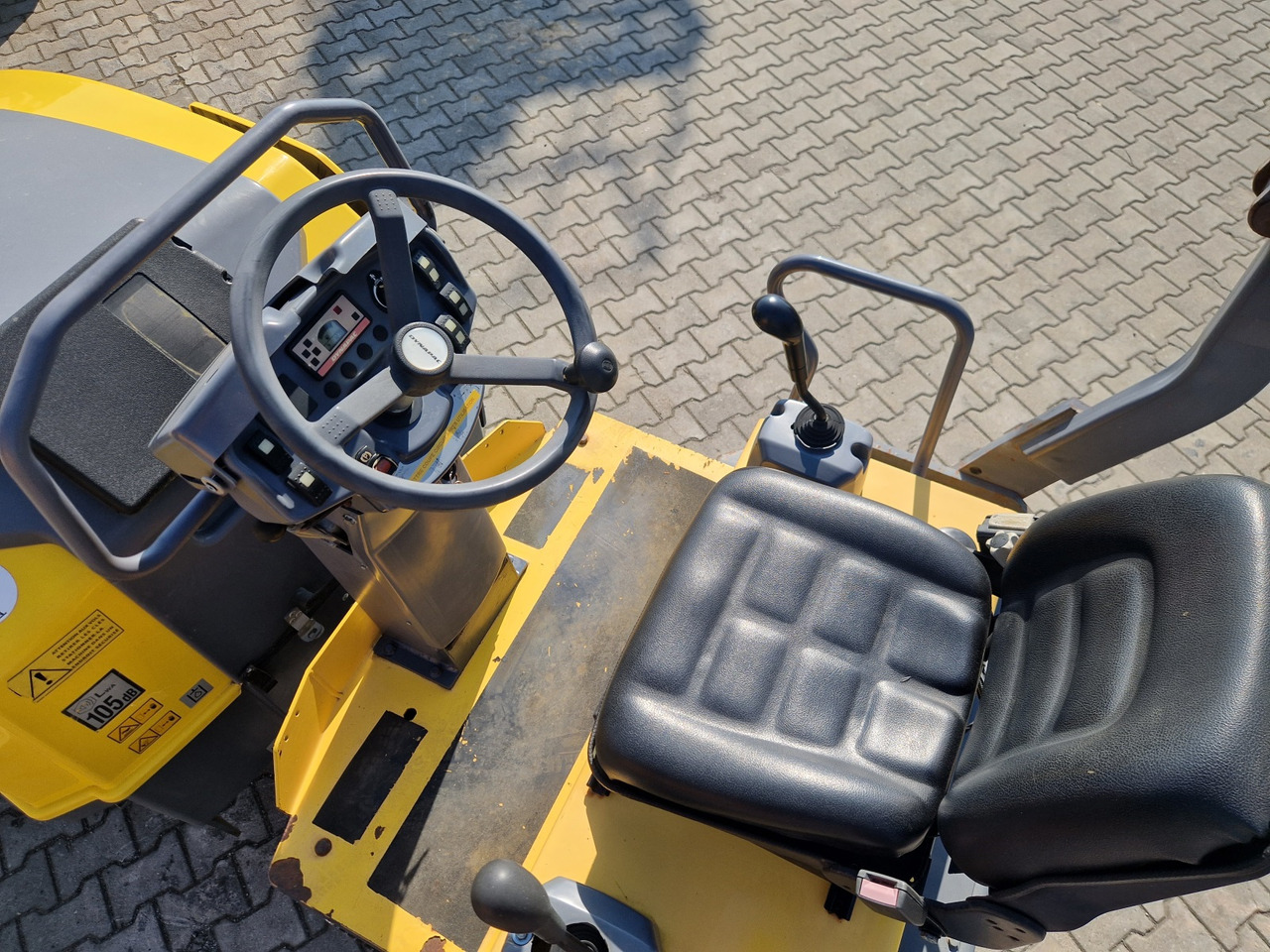 DYNAPAC CC 1300 - Válec: obrázek 5 DYNAPAC CC 1300 - Válec: obrázek 5