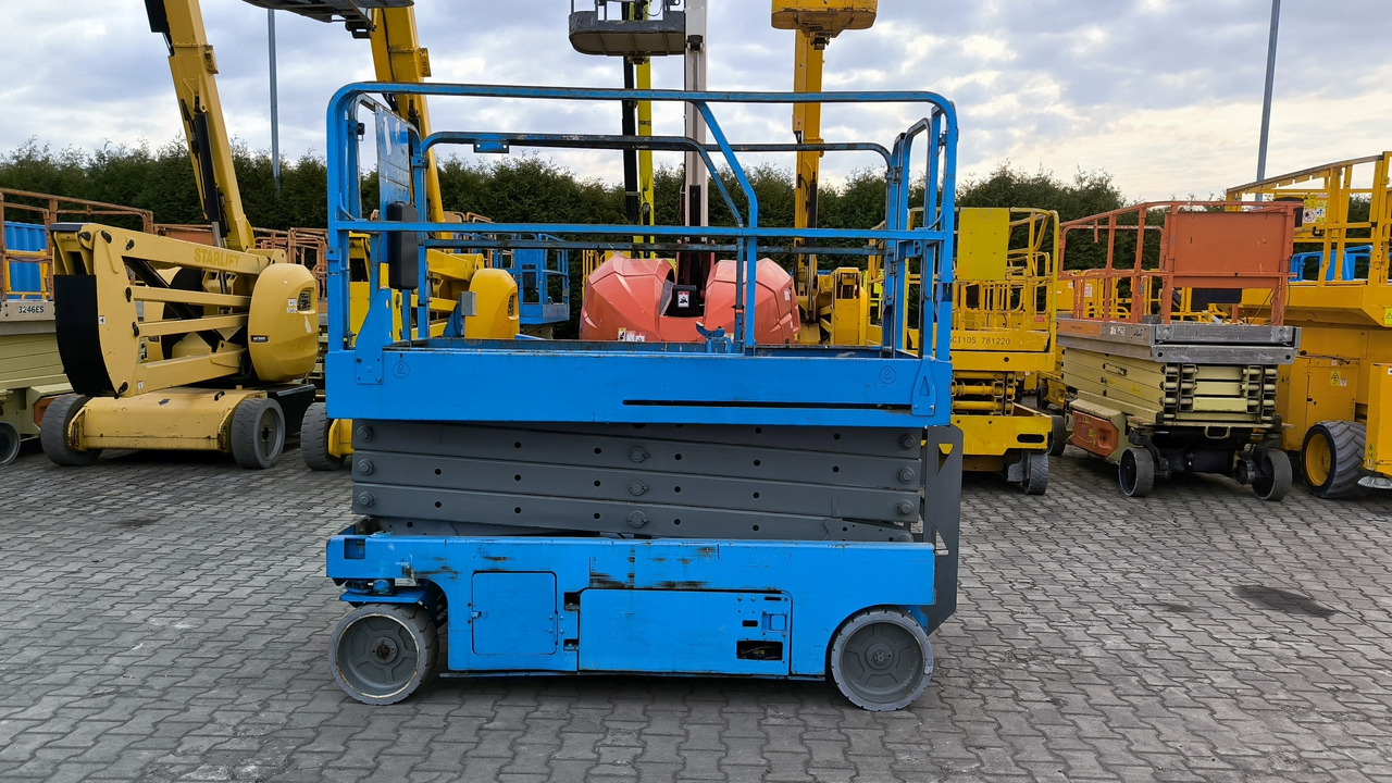 GENIE GS 2646 - Nůžková plošina: obrázek 2 GENIE GS 2646 - Nůžková plošina: obrázek 2