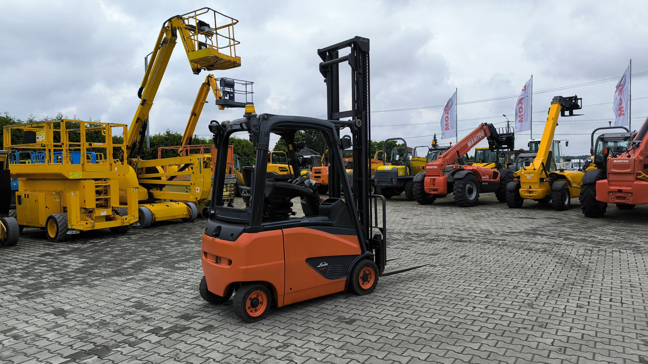 LINDE E 16 PH – 02 - Elektrický vysokozdvižný vozík: obrázek 4 LINDE E 16 PH – 02 - Elektrický vysokozdvižný vozík: obrázek 4
