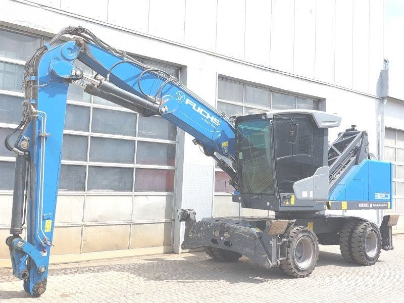 Fuchs MHL 320 F - Překládkové rypadlo: obrázek 2 Fuchs MHL 320 F - Překládkové rypadlo: obrázek 2