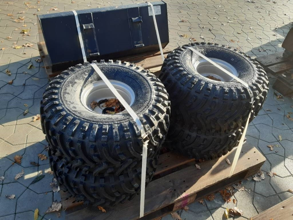GiANT Reifensatz SK201D 22x11-8 - Pneumatiky pro Stavební technika: obrázek 3 GiANT Reifensatz SK201D 22x11-8 - Pneumatiky pro Stavební technika: obrázek 3