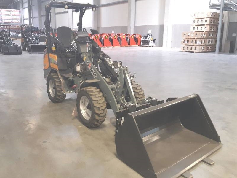 Giant G 2200 E X-Tra Elektro / electric - Smykový nakladač: obrázek 4 Giant G 2200 E X-Tra Elektro / electric - Smykový nakladač: obrázek 4
