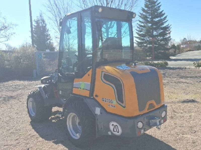 Giant G 2700 E X-Tra Elektro / electric - Smykový nakladač: obrázek 3 Giant G 2700 E X-Tra Elektro / electric - Smykový nakladač: obrázek 3