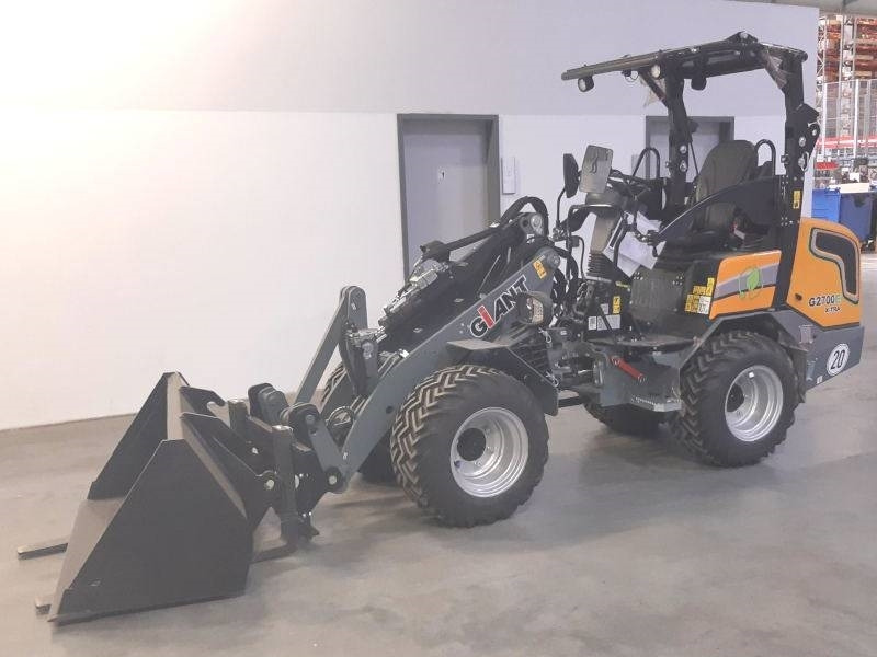 Giant G 2700 E X-Tra Elektro / electric - Smykový nakladač: obrázek 2 Giant G 2700 E X-Tra Elektro / electric - Smykový nakladač: obrázek 2