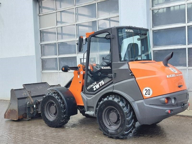 Hitachi ZW 75-6 - Smykový nakladač: obrázek 3 Hitachi ZW 75-6 - Smykový nakladač: obrázek 3