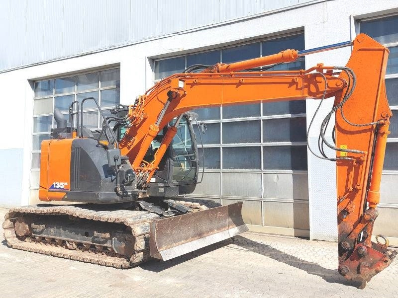 Hitachi ZX 135 US-6 - Pásové rýpadlo: obrázek 4 Hitachi ZX 135 US-6 - Pásové rýpadlo: obrázek 4