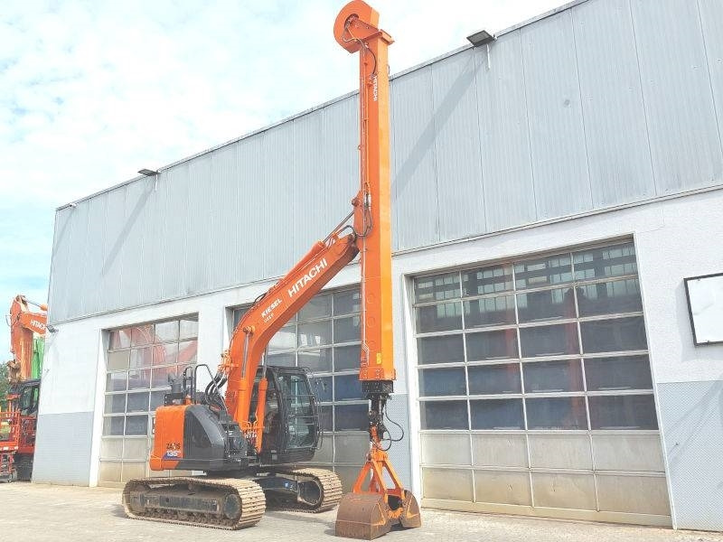 Hitachi ZX 135 US-6 Teledipper - Pásové rýpadlo: obrázek 4 Hitachi ZX 135 US-6 Teledipper - Pásové rýpadlo: obrázek 4