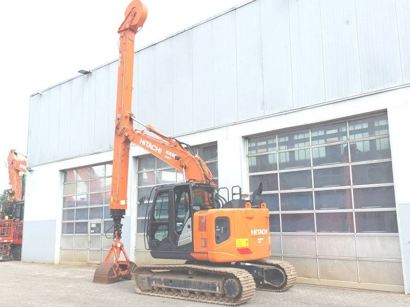 Hitachi ZX 135 US-6 Teledipper - Pásové rýpadlo: obrázek 3 Hitachi ZX 135 US-6 Teledipper - Pásové rýpadlo: obrázek 3