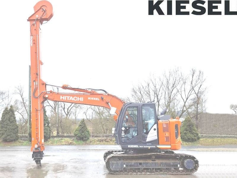 Hitachi ZX 135 US-6 Teledipper - Pásové rýpadlo: obrázek 1 Hitachi ZX 135 US-6 Teledipper - Pásové rýpadlo: obrázek 1