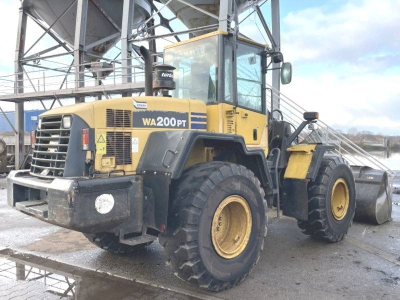 Komatsu WA 200 PT-5 - Kolový nakladač: obrázek 4 Komatsu WA 200 PT-5 - Kolový nakladač: obrázek 4