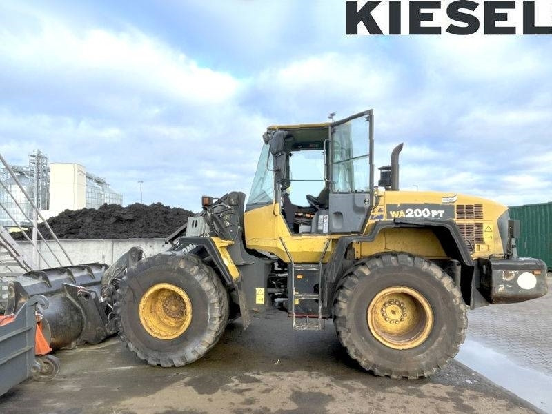 Komatsu WA 200 PT-5 - Kolový nakladač: obrázek 1 Komatsu WA 200 PT-5 - Kolový nakladač: obrázek 1