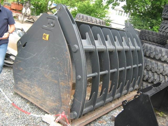 LRT NIEDERHALTERSCHAUFEL 2700MM Hitachi ZW180  - Lžíce pro Stavební technika: obrázek 1 LRT NIEDERHALTERSCHAUFEL 2700MM Hitachi ZW180  - Lžíce pro Stavební technika: obrázek 1