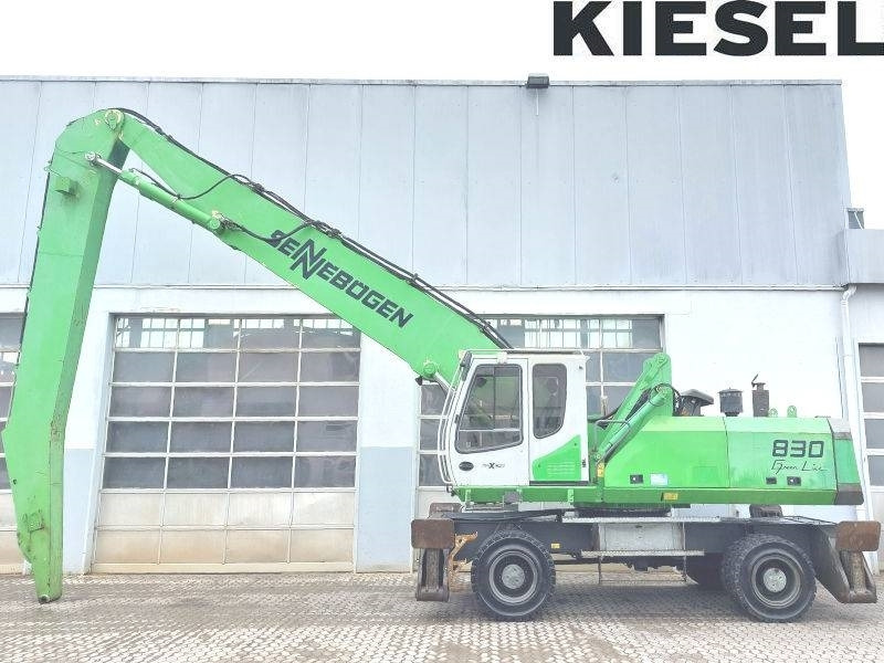 Sennebogen 830 - Překládkové rypadlo: obrázek 1 Sennebogen 830 - Překládkové rypadlo: obrázek 1
