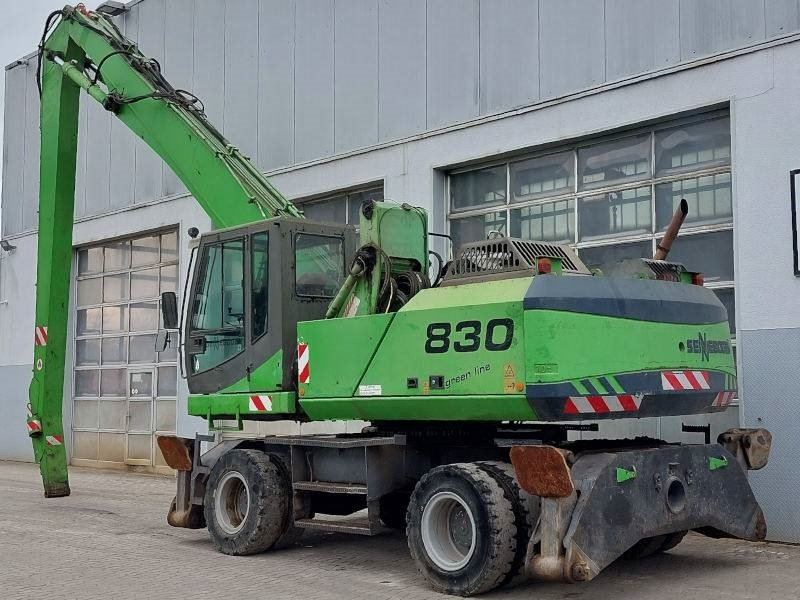 Sennebogen 830 - Překládkové rypadlo: obrázek 3 Sennebogen 830 - Překládkové rypadlo: obrázek 3