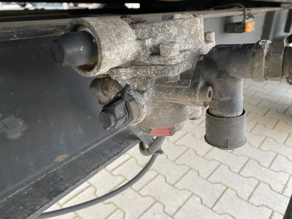 Sklápěcí přívěs Fliegl TSK 100: obrázek 13