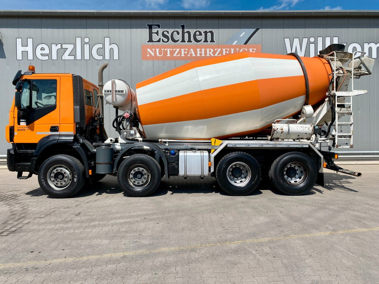 Iveco Trakker AD 340 TB 400/8x4 | 9m³ Liebherr*Navi*AC - Autodomíchávač: obrázek 2 Iveco Trakker AD 340 TB 400/8x4 | 9m³ Liebherr*Navi*AC - Autodomíchávač: obrázek 2