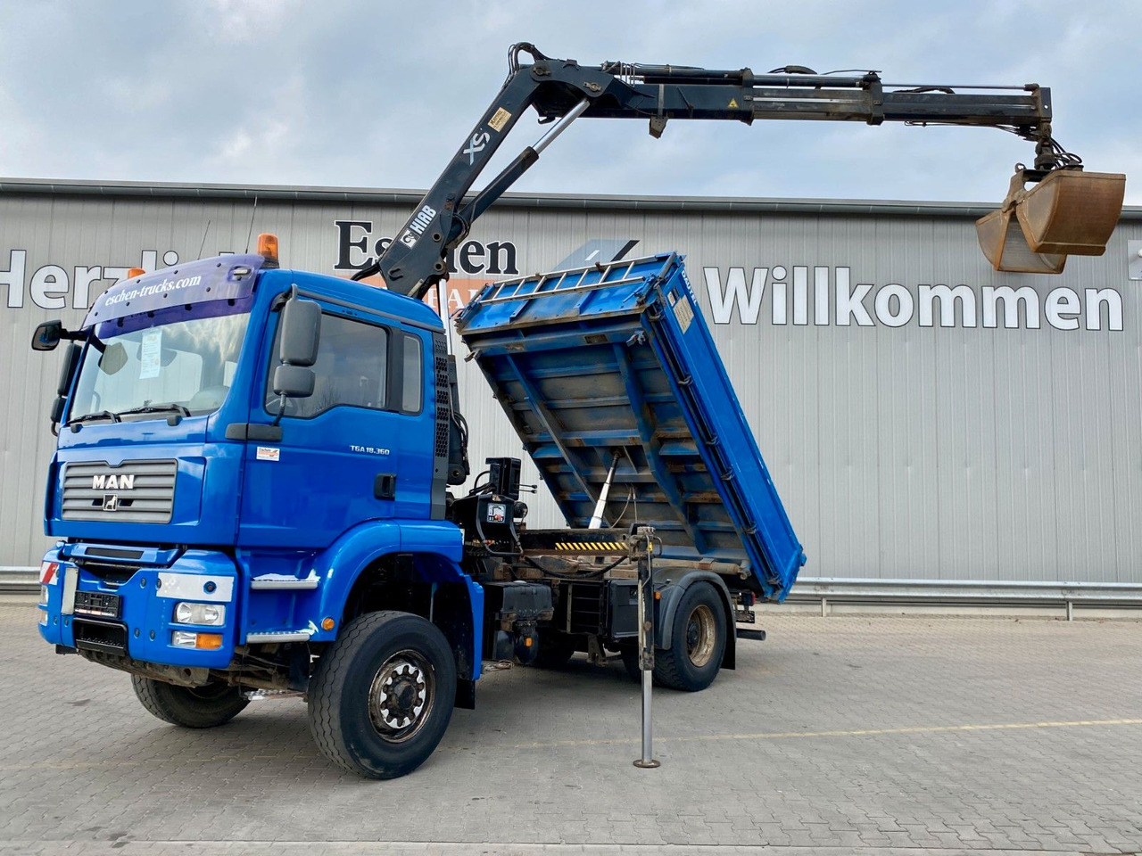 MAN TGA 18.360 4x4H BL*HIAB 122 BS-2*Dautel 3-Seiten - Sklápěč, Auto s hydraulickou rukou: obrázek 2 MAN TGA 18.360 4x4H BL*HIAB 122 BS-2*Dautel 3-Seiten - Sklápěč, Auto s hydraulickou rukou: obrázek 2