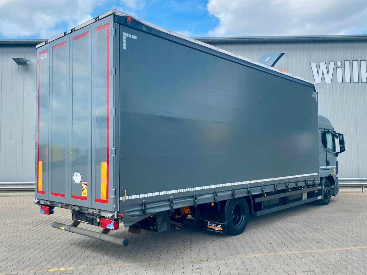 MAN TGM 15.250 + Redos Anhänger GESAMTZUG|Durchlader - Plachtový nákladní auto: obrázek 3 MAN TGM 15.250 + Redos Anhänger GESAMTZUG|Durchlader - Plachtový nákladní auto: obrázek 3