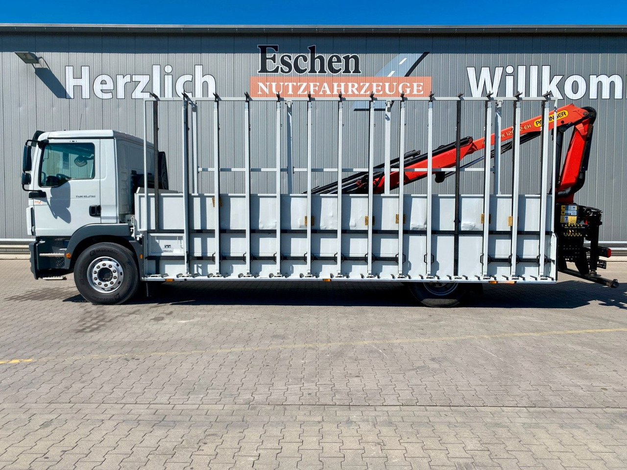 MAN TGM 18.290| Glas/HEGLA*PK12002*Funk*3x Sitze*AHK - Nákladní automobil valníkový/ Plošinový, Auto s hydraulickou rukou: obrázek 3 MAN TGM 18.290| Glas/HEGLA*PK12002*Funk*3x Sitze*AHK - Nákladní automobil valníkový/ Plošinový, Auto s hydraulickou rukou: obrázek 3