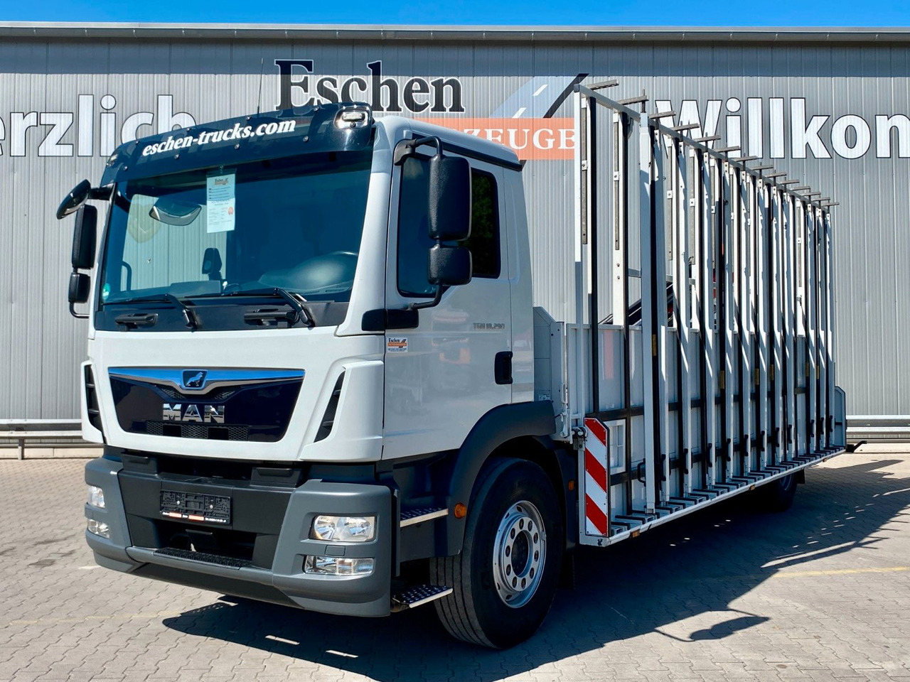 MAN TGM 18.290| Glas/HEGLA*PK12002*Funk*3x Sitze*AHK - Nákladní automobil valníkový/ Plošinový, Auto s hydraulickou rukou: obrázek 1 MAN TGM 18.290| Glas/HEGLA*PK12002*Funk*3x Sitze*AHK - Nákladní automobil valníkový/ Plošinový, Auto s hydraulickou rukou: obrázek 1
