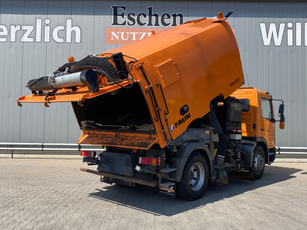Mercedes-Benz 1523 L - Zametací vůz: obrázek 5 Mercedes-Benz 1523 L - Zametací vůz: obrázek 5