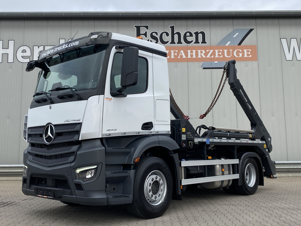 Mercedes-Benz 1842 L Actros - Ramenový nosič kontajnerov: obrázek 2 Mercedes-Benz 1842 L Actros - Ramenový nosič kontajnerov: obrázek 2