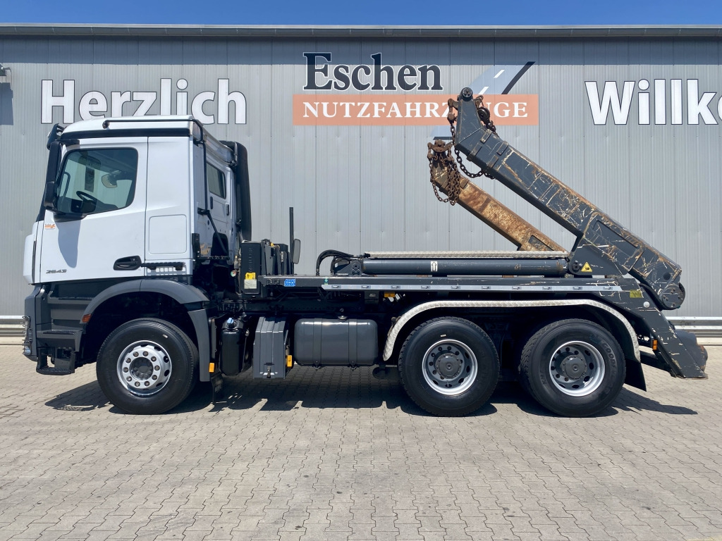 Mercedes-Benz 2643 L 6x4 - Ramenový nosič kontajnerov: obrázek 2 Mercedes-Benz 2643 L 6x4 - Ramenový nosič kontajnerov: obrázek 2