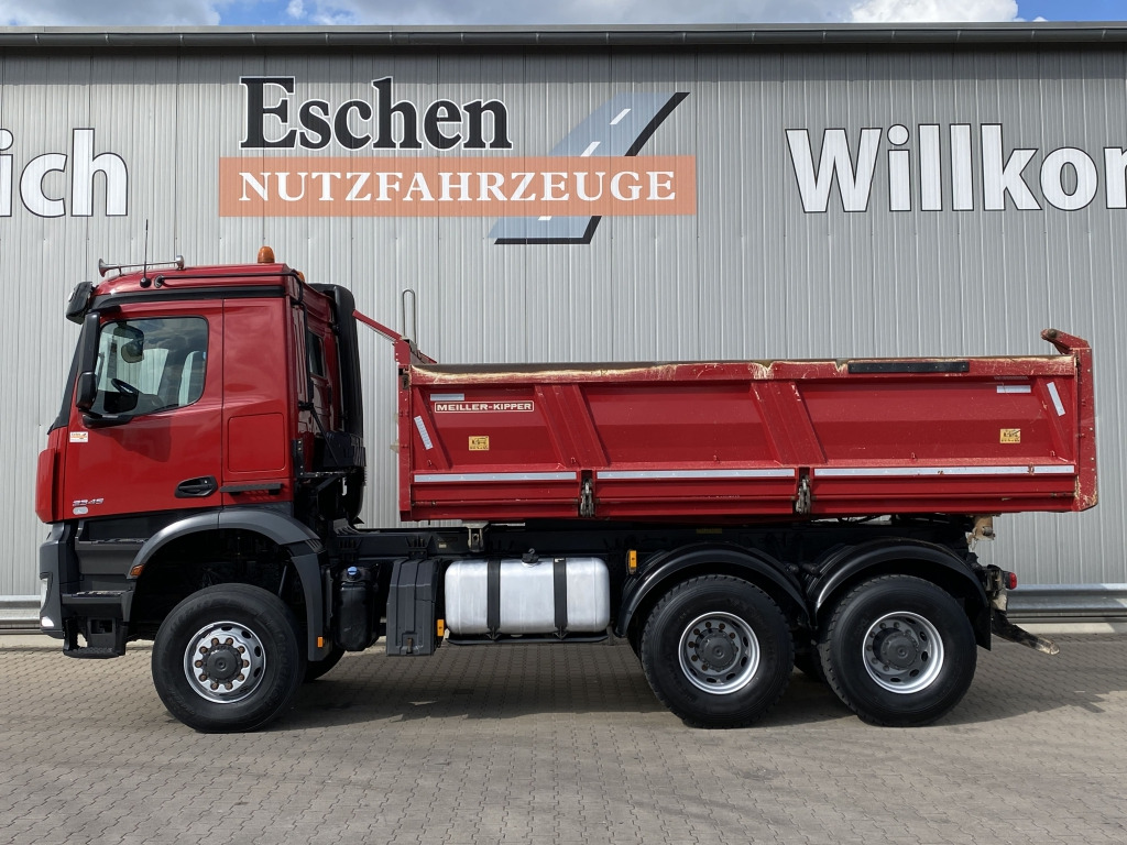 Mercedes-Benz 3345 6x6 - Sklápěč: obrázek 3 Mercedes-Benz 3345 6x6 - Sklápěč: obrázek 3