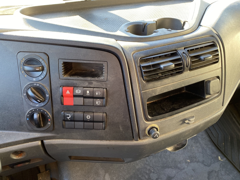 Skříňový nákladní auto Mercedes-Benz 818 L Atego / BÄR-LBW: obrázek 10