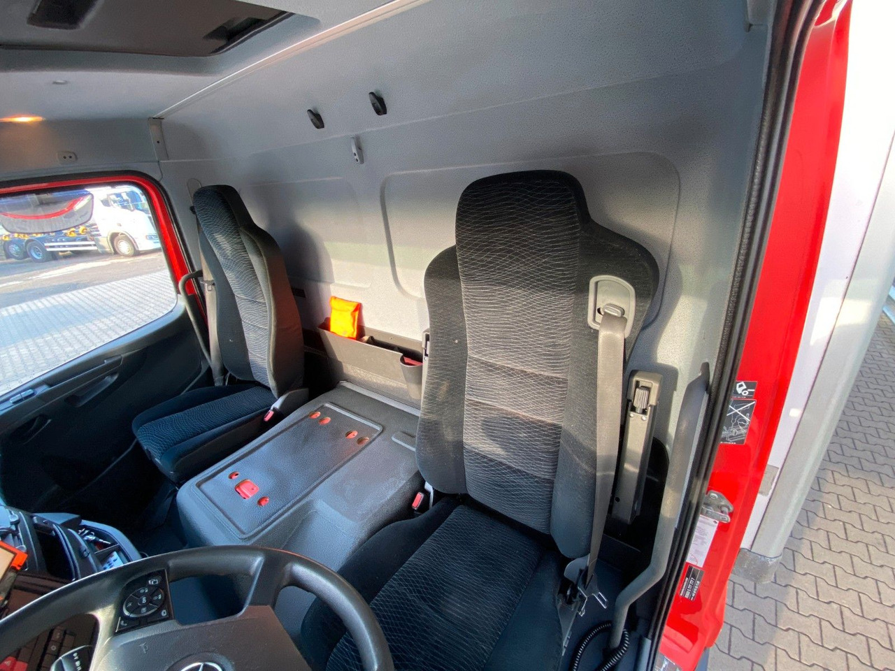 Chladírenský nákladní automobil Mercedes-Benz Atego 1218 L Diesel/Netz*LBW*Carrier Supra 850Mt Mercedes-Benz Atego 1218 L Diesel/Netz*LBW*Carrier Supra 850Mt: obrázek 13