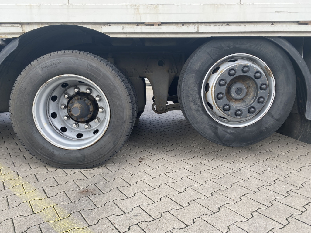 Scania 114 G 340 / 6x2 BL - Plachtový nákladní auto: obrázek 3 Scania 114 G 340 / 6x2 BL - Plachtový nákladní auto: obrázek 3