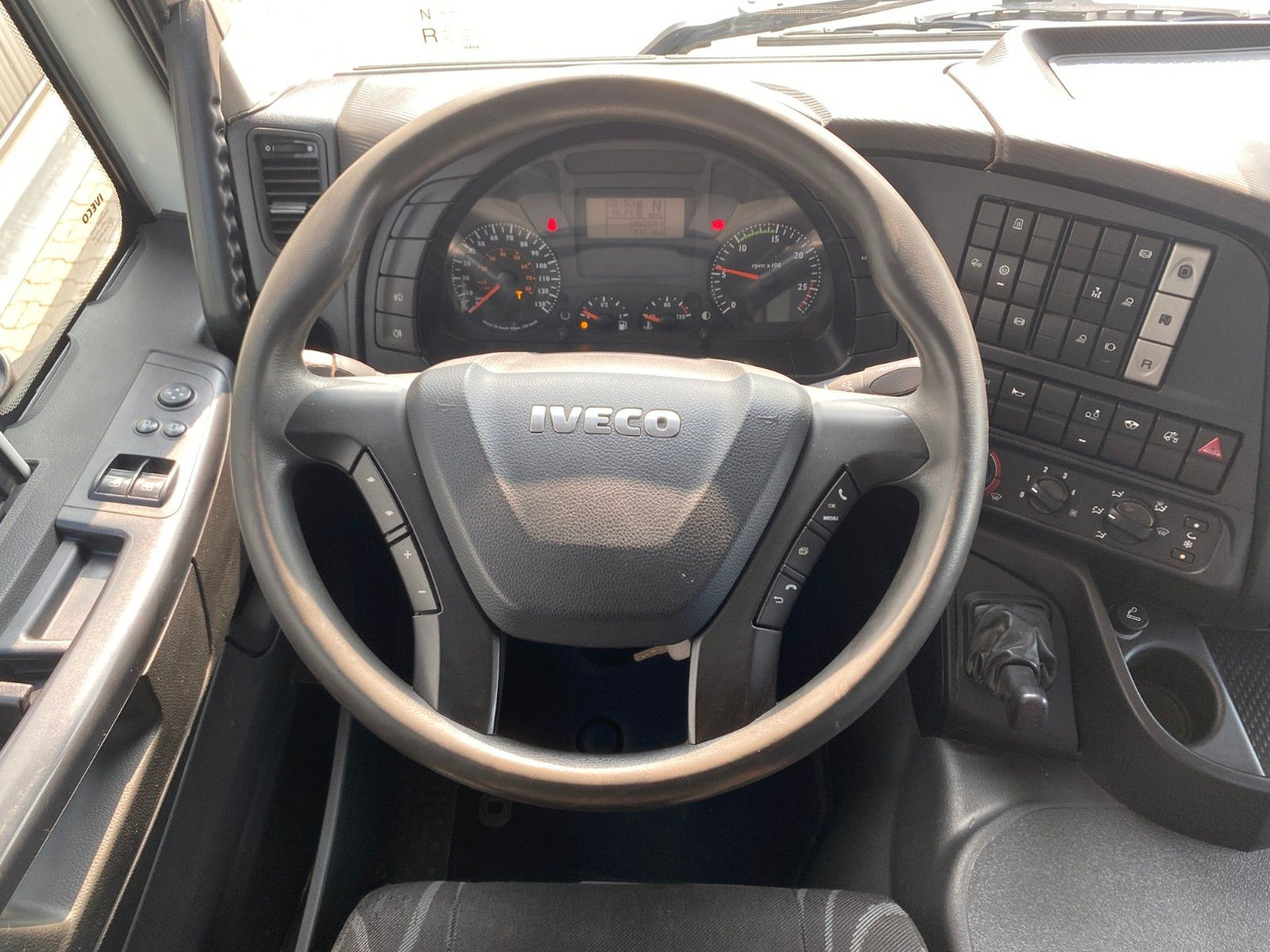 Tahač Iveco AT 400/450 4x4 | Trakker*Retarder*Hydraulik*ALU: obrázek 17