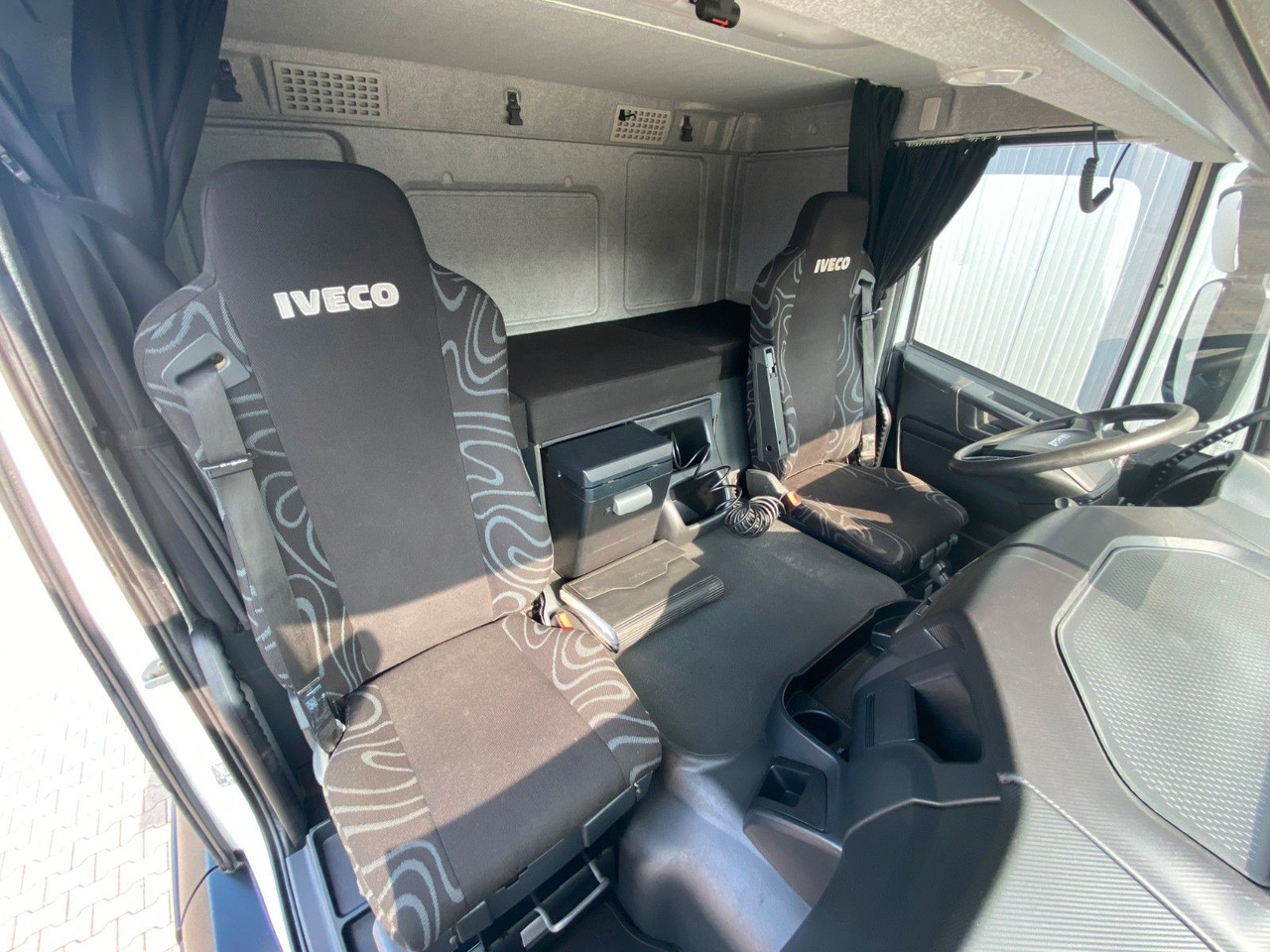 Tahač Iveco AT 400/450 4x4 | Trakker*Retarder*Hydraulik*ALU: obrázek 15