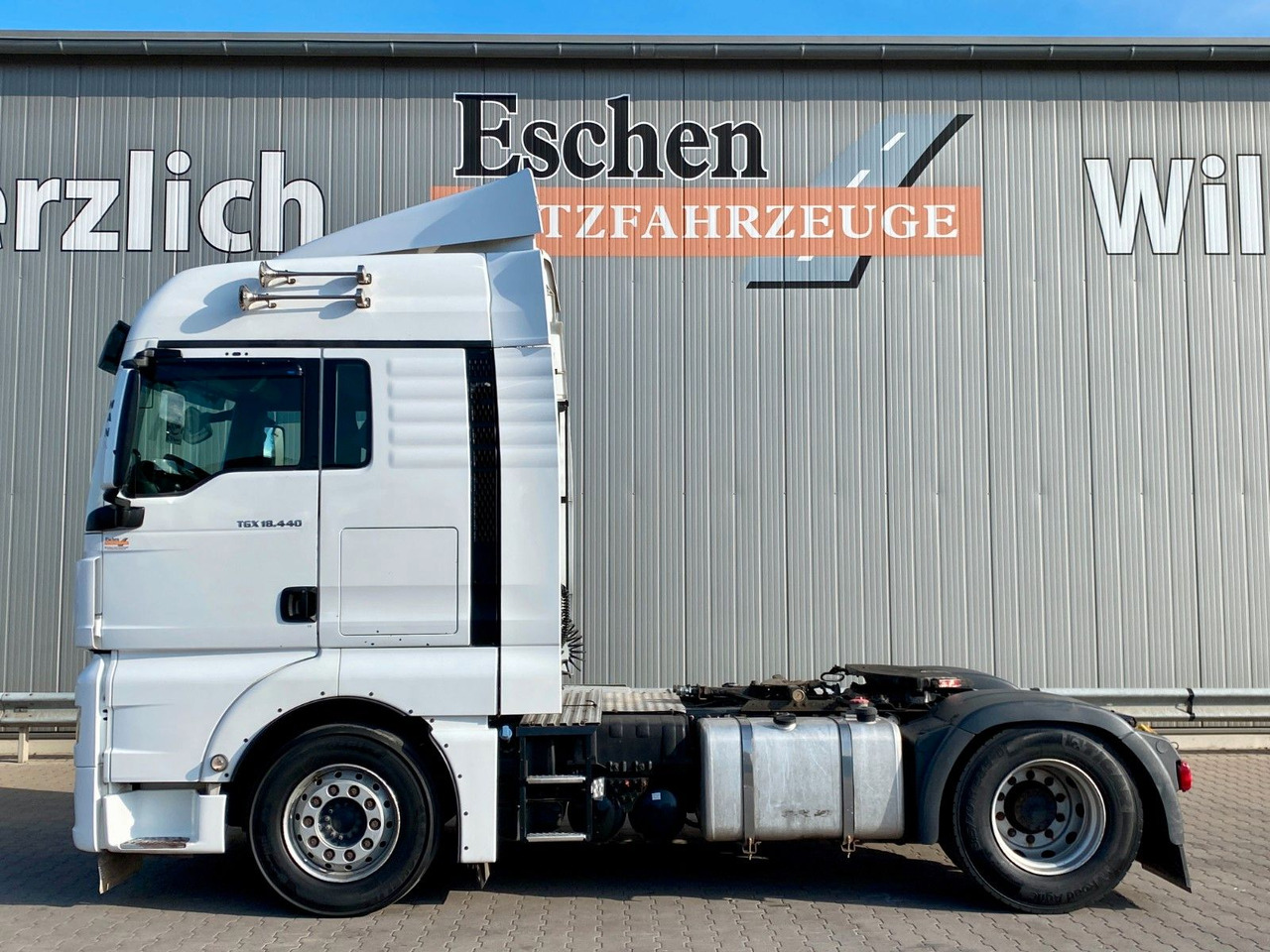 MAN TGX 18.440 BLS | XLX*Retarder*Klima*2x Hydraulik - Tahač: obrázek 2 MAN TGX 18.440 BLS | XLX*Retarder*Klima*2x Hydraulik - Tahač: obrázek 2