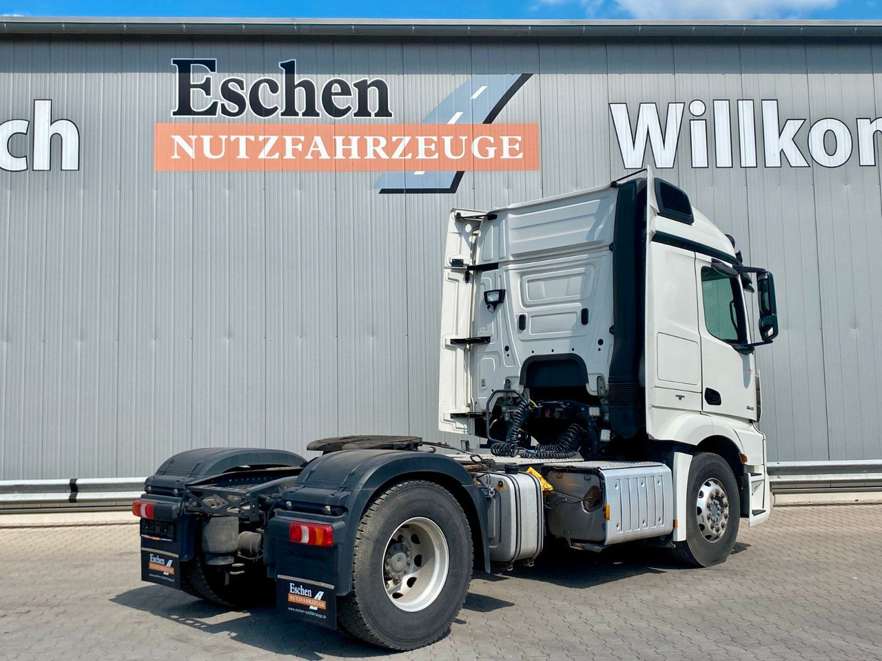 Mercedes-Benz 1843 LS Actros | Kipphydraulik*1.Hand*Alufelgen - Tahač: obrázek 5 Mercedes-Benz 1843 LS Actros | Kipphydraulik*1.Hand*Alufelgen - Tahač: obrázek 5