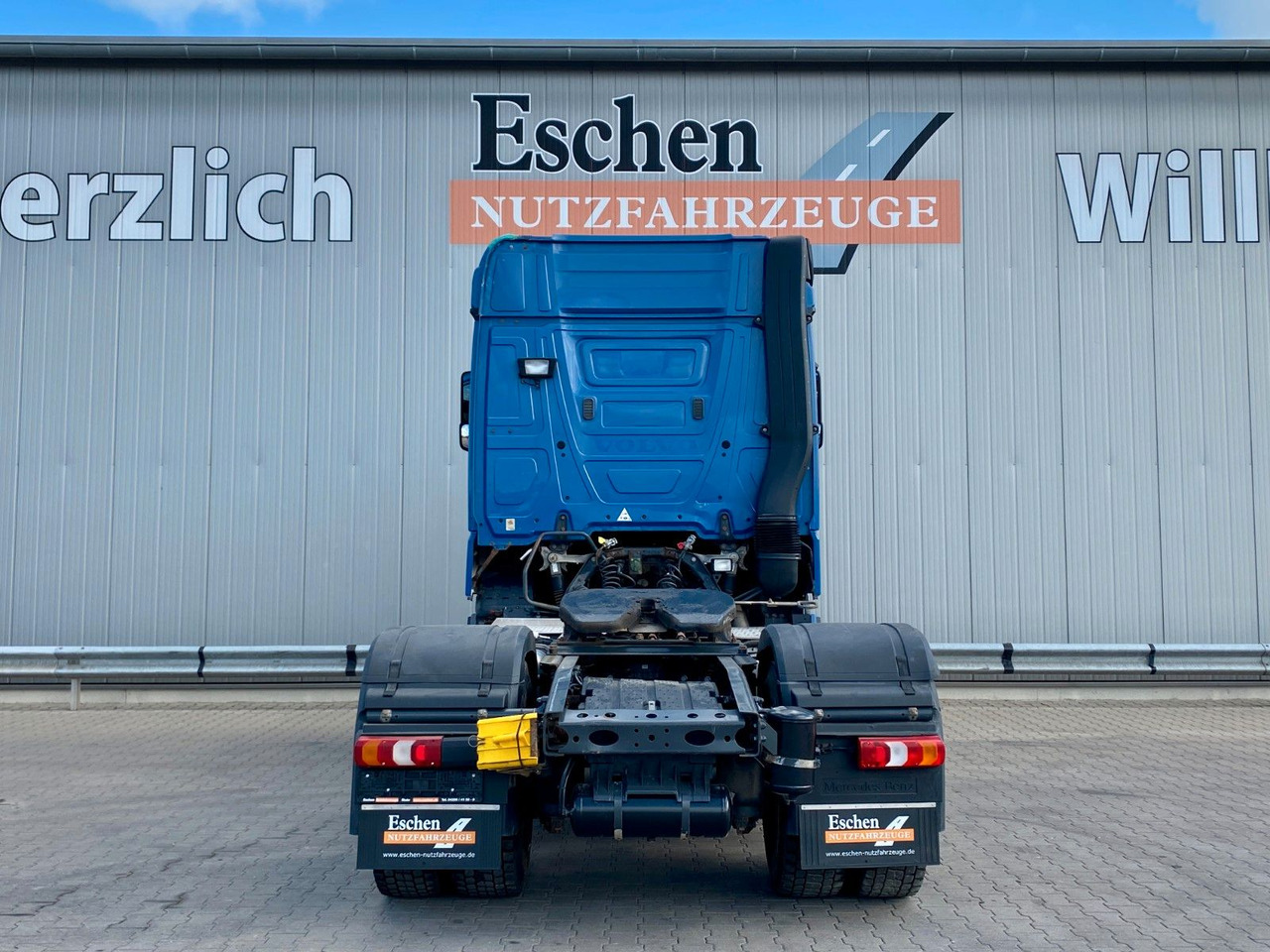 Mercedes-Benz 1851 Arocs LS | 2x Hydraulik*Reifen:70%*1.Hd*AC - Tahač: obrázek 4 Mercedes-Benz 1851 Arocs LS | 2x Hydraulik*Reifen:70%*1.Hd*AC - Tahač: obrázek 4