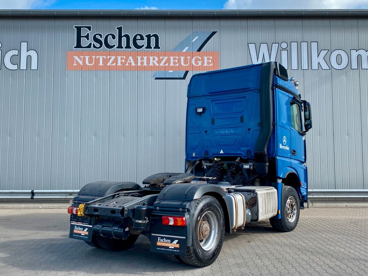Mercedes-Benz 1851 Arocs LS | 2x Hydraulik*Reifen:70%*1.Hd*AC - Tahač: obrázek 5 Mercedes-Benz 1851 Arocs LS | 2x Hydraulik*Reifen:70%*1.Hd*AC - Tahač: obrázek 5
