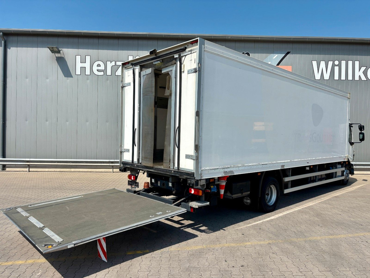 Volvo FL 250|CarrierSupra1250MT*Diesel/Netz*LBW 2.0to. - Chladírenský nákladní automobil: obrázek 5 Volvo FL 250|CarrierSupra1250MT*Diesel/Netz*LBW 2.0to. - Chladírenský nákladní automobil: obrázek 5