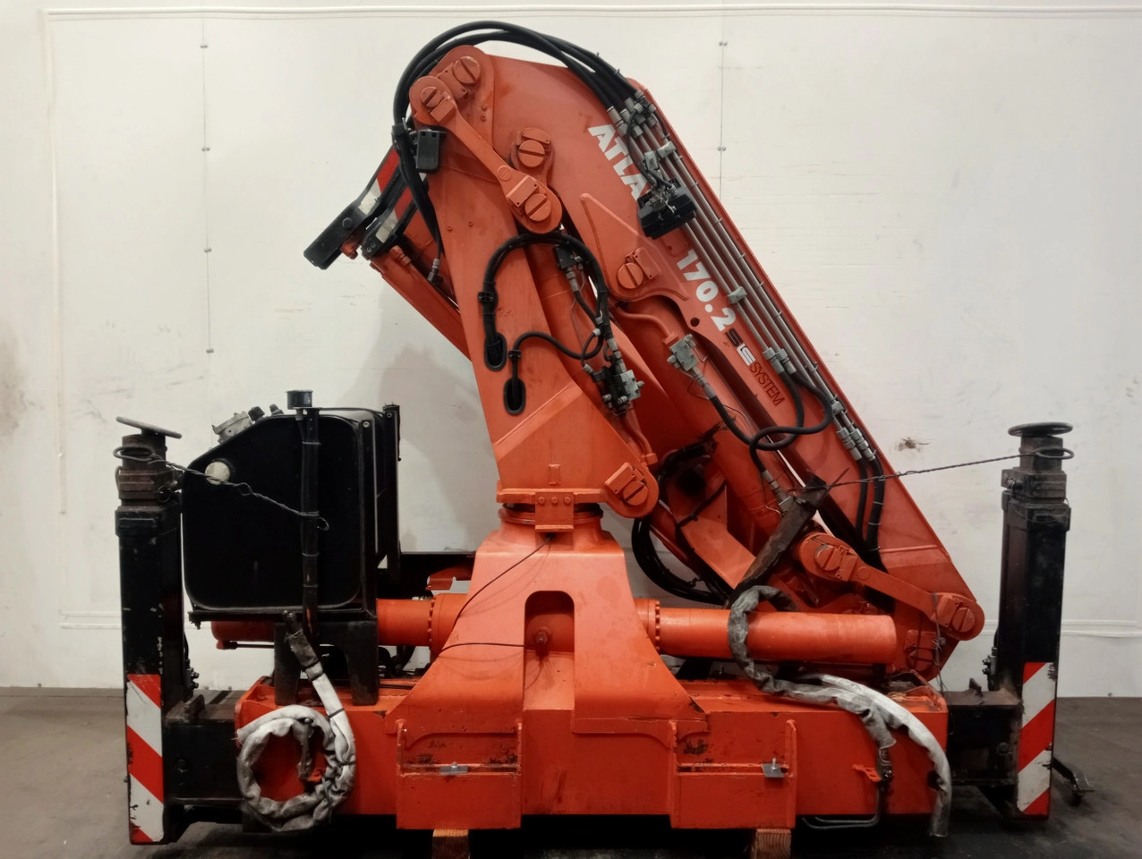 Grúa ATLAS AK170.2 A2 - Hydraulická ruka pro Nákladní auto: obrázek 1 Grúa ATLAS AK170.2 A2 - Hydraulická ruka pro Nákladní auto: obrázek 1