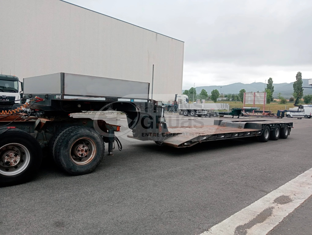 Semirremolque cama rebajado Traylona GP3BMA 13T - Podvalníkový návěs: obrázek 3 Semirremolque cama rebajado Traylona GP3BMA 13T - Podvalníkový návěs: obrázek 3