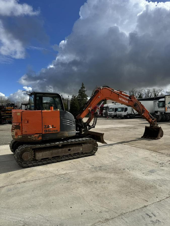 Hitachi ZX85USB-5A - Pásové rýpadlo: obrázek 2 Hitachi ZX85USB-5A - Pásové rýpadlo: obrázek 2