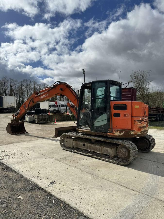 Hitachi ZX85USB-5A - Pásové rýpadlo: obrázek 1 Hitachi ZX85USB-5A - Pásové rýpadlo: obrázek 1