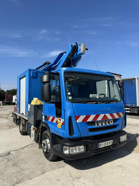 Iveco Eurocargo 100E18 - Autoplošina: obrázek 1 Iveco Eurocargo 100E18 - Autoplošina: obrázek 1