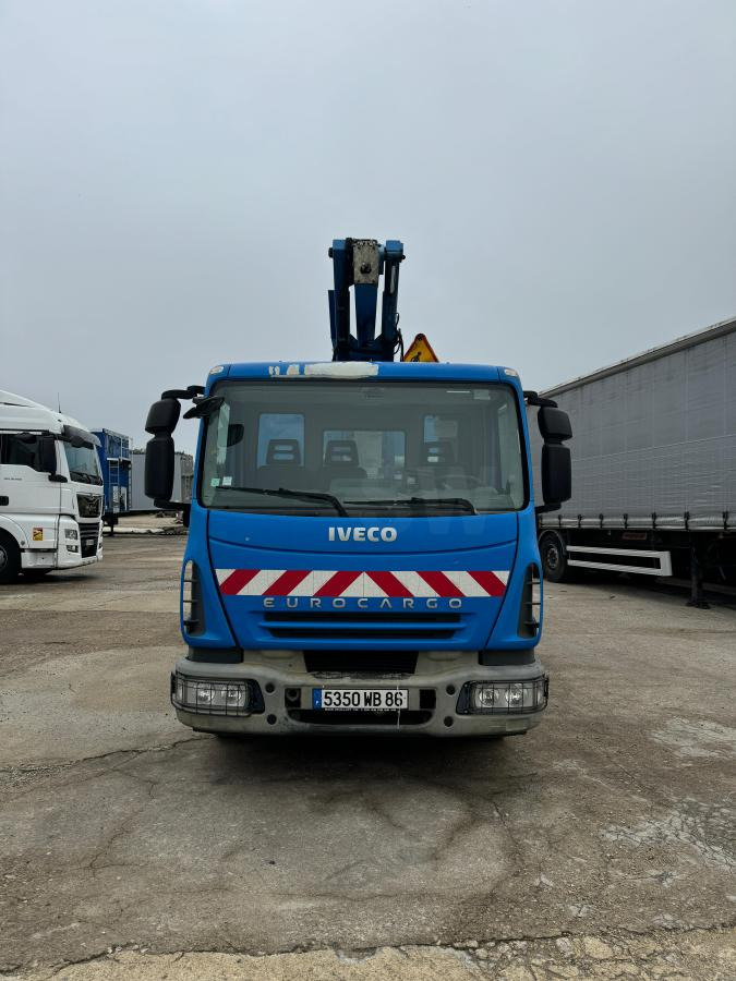 Iveco Eurocargo 100E18 - Autoplošina: obrázek 2 Iveco Eurocargo 100E18 - Autoplošina: obrázek 2