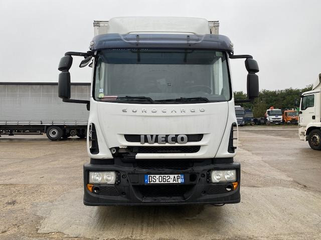 Iveco Eurocargo 120E22 - Skříňový nákladní auto: obrázek 2 Iveco Eurocargo 120E22 - Skříňový nákladní auto: obrázek 2