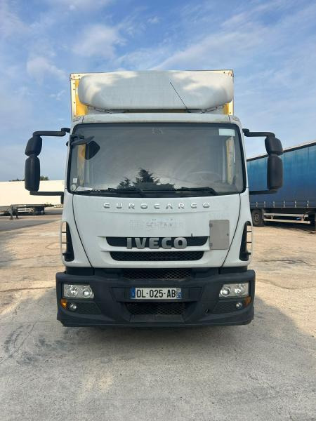 Iveco Eurocargo 160E18 - Skříňový nákladní auto: obrázek 2 Iveco Eurocargo 160E18 - Skříňový nákladní auto: obrázek 2